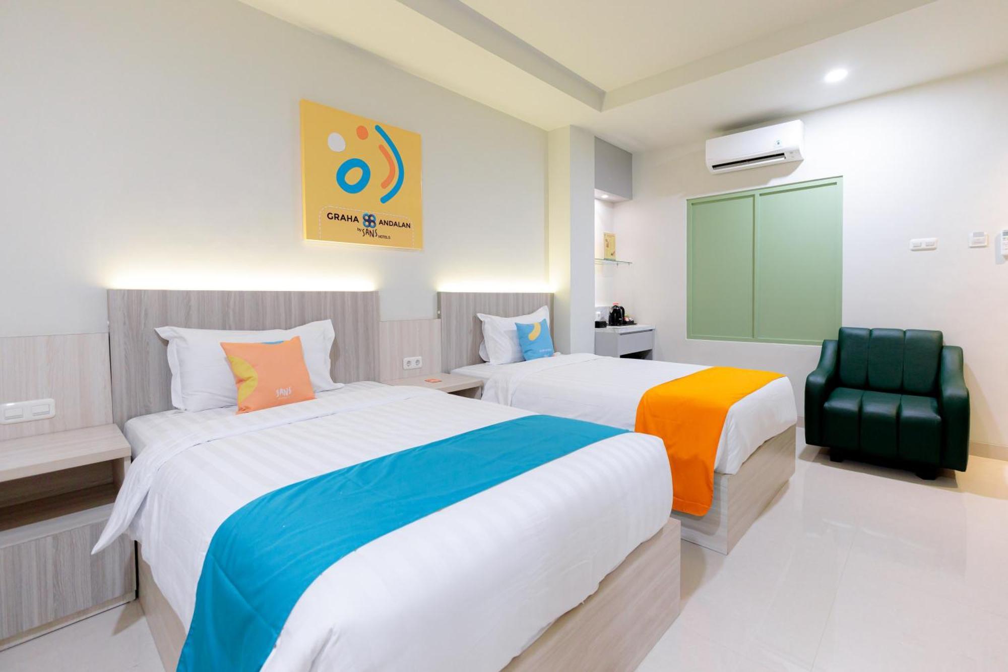 Sans Hotel 88 Andalan Surabaya By Reddoorz Eksteriør bilde