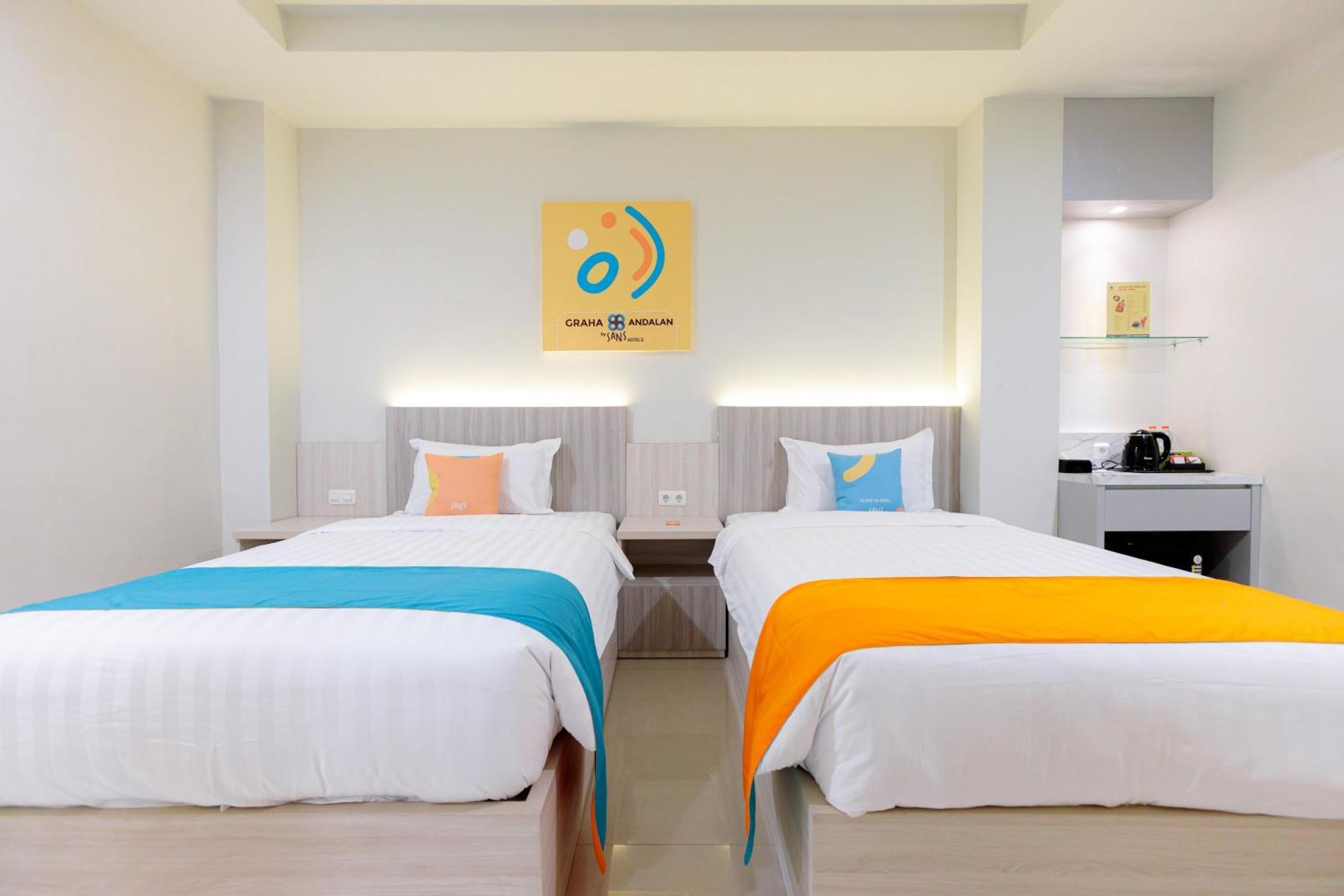 Sans Hotel 88 Andalan Surabaya By Reddoorz Eksteriør bilde